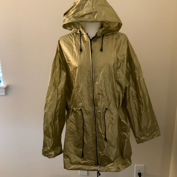 betmar Jackets & Blazers - Betmar Vinyl Gold rain 🧥 jacket for game day